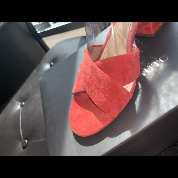 Salmon suede 2-inch heels - Picture 4 of 6